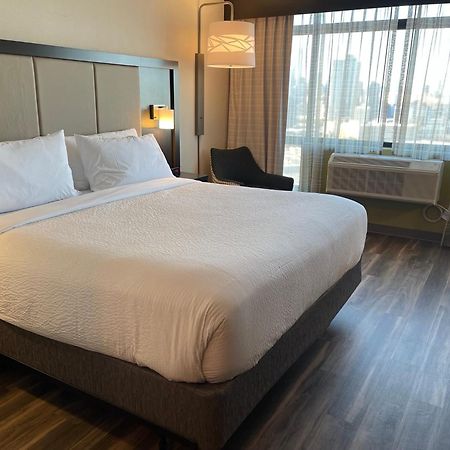 Holiday Inn Express Long Island City E - New York By Ihg ภายนอก รูปภาพ