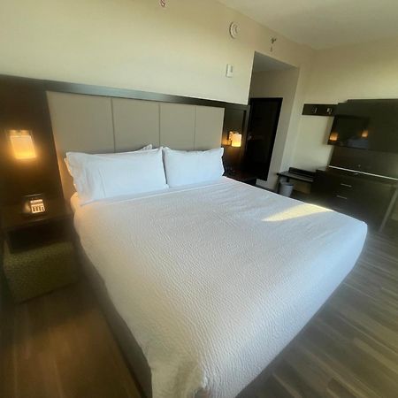 Holiday Inn Express Long Island City E - New York By Ihg ภายนอก รูปภาพ