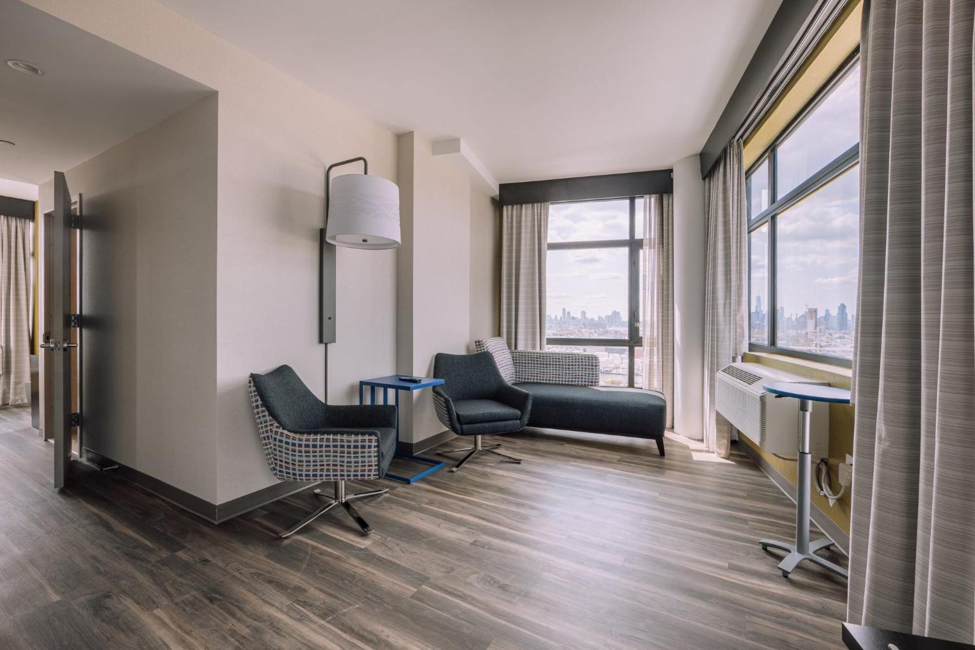 Holiday Inn Express Long Island City E - New York By Ihg ภายนอก รูปภาพ